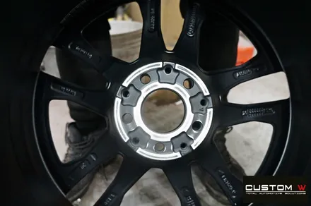 벤츠 CLS53 AMG 기존 고객 휠 상처 수리 후 블랙 실버 투톤 무광 휠도색 / 용인 처인구