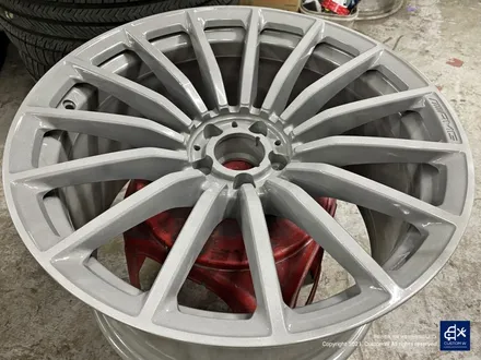 벤츠 GT43 AMG 잘못된 휠수리 약품 박리 제거 후 건메탈 무광 휠도색 / 용인 처인구