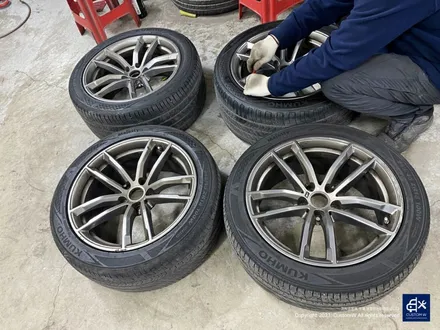 BMW G30 520d 662M 휠수리 후 블랙유광 휠도색 / 용인 처인구