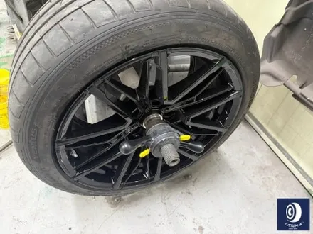 유니크한 차량_!! / BMW G99 M5 투어링 제트 블랙 / 하이그로시 블랙 (검정 유광) 휠 도색 / 용인 처인구