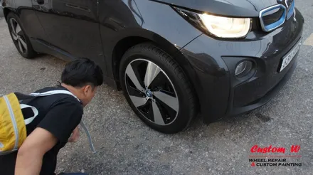 미래에서 만들어 오늘을 달리는 BMW I3 차량의 다이아몬드컷팅 휠수리. / 용인 처인구