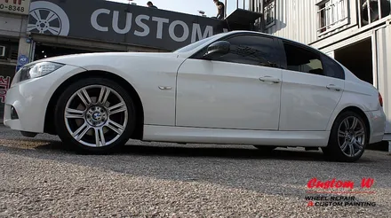 BMW E90 3시리즈 각기 다른 컬러 차량의 M팩 휠의 고스트크롬 휠도색. / 용인 처인구