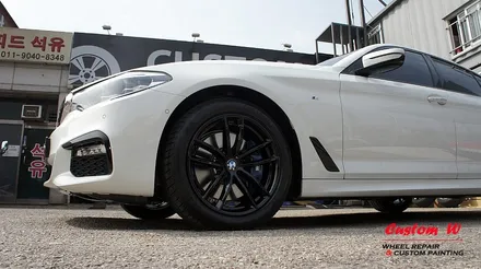 BMW 신형 5시리즈 G30 530I의 신차 구경하기 그리고 블랙유광 휠도색(달라진 PCD와 허브 사이즈). / 용인 처인구