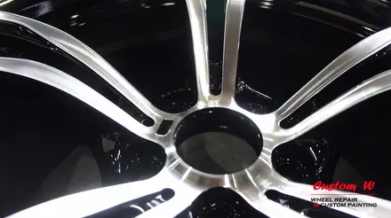 BMW 640D 차량에 장착 중인 잘못된 휠 수리이력의 M5 휠 다이아몬드컷팅 휠수리로 블랙 폴리시 휠 만들기! / 용인 처인구