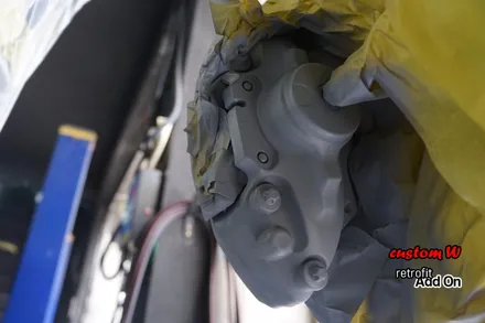 BMW M4 437M휠 상처수리 후 블랙유광 휠도색 + 레드 캘리퍼도색. / 용인 처인구