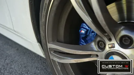 BMW F30 320d 극혐주의! 심각한 수준의 녹과 부식의 캘리퍼 블루 캘리퍼도색. / 용인 처인구