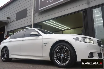 BMW F10 520D M 에어로 다이나믹 프로 휠 상처 수리 후, 고스트 크롬 휠도색 그리고 블루 캘리퍼 도색. / 용인 처인구