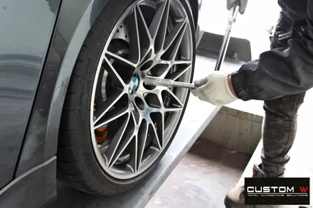 BMW F80 M3 카본 세라믹 골드 캘리퍼 도색 / 용인 처인구