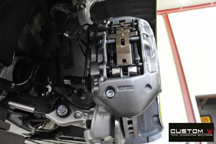 벤츠 GT43 AMG 블랙유광 휠 도색 + 카본 세라믹 골드 캘리퍼 도색 (블랙 차량) / 용인 처인구