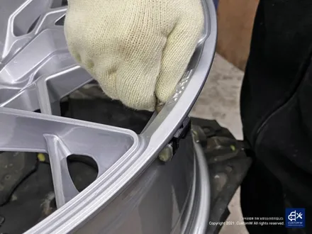 분진도 벗겨내고 휠도 변신! 벤츠 CLS53 AMG 실버 휠도색 + 레드 캘리퍼 도색 / 용인 처인구