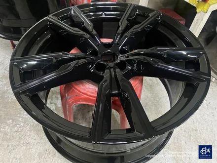 BMW X6 M50d 747M 22인치 블랙유광 휠도색 + 애시드 그린 캘리퍼 도색 / 용인 처인구