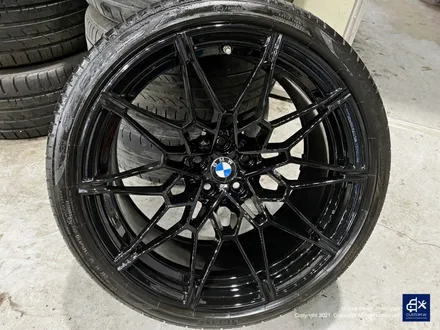 BMW M4 컴페티션 826M 휠수리 후 블랙유광 휠도색 / 용인 처인구