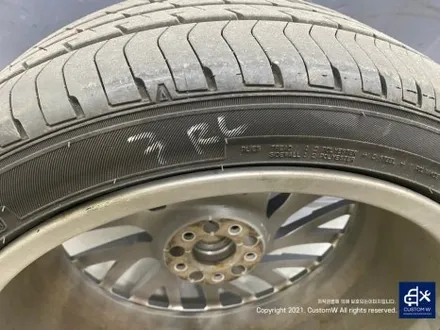 아우디 인증 중고차 상품화 작업  A8L(롱바디)  55TFSI CNC 다이아몬드 커팅 가공을 이용한 블랙 폴리시 휠 커스텀 도색 작업 그리고 블랙 캘리퍼 도색 작업까지_! / 용인 처인구