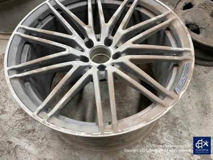 귀한 차량~! 벤츠 GTC AMG 무광 블랙 실버 투톤 휠 도색 작업으로 더욱 멋지게_! / 용인 처인구
