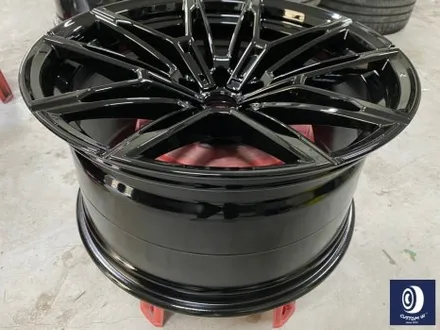 BMW G87 930M 하이그로시 블랙 (검정 유광) 휠도색 / 용인 처인구