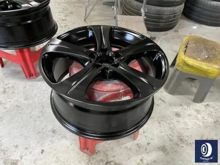 벤츠 W213 E300 18인치 휠 상처 수리 후, 다이아몬드 커팅 가공을 이용한 블랙 폴리시 휠 만들기_! / 용인 처인구