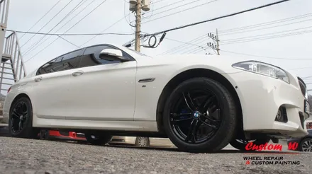 블랙 휠도색과 블루 캘리퍼도색 조합으로 BMW 520D M 에어로 다이나믹프로를 더 새롭게 변화시키다. / 용인 처인구