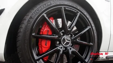 벤츠 A45 AMG 휠 상처 수리 후 블랙유광 휠도색 + 레드 AMG 캘리퍼도색. / 용인 처인구