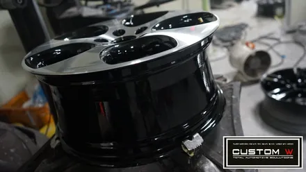 폭스바겐 골프 5세대 GTI 리볼버 휠 블랙폴리시 휠로 다이아몬드컷팅 휠수리. / 용인 처인구