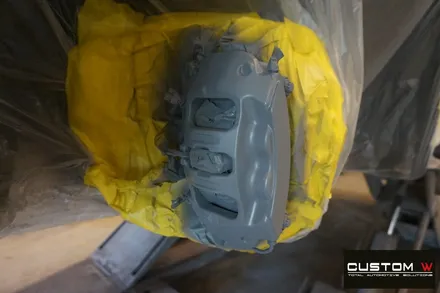 포르쉐 신형 파나메라4S 2세대 휠 상처 수리 후, 하이그로시 블랙 검정 유광 휠도색, 캘리퍼 도색 그리고 범퍼 수리 복원 도색 작업까지.! / 용인 처인구
