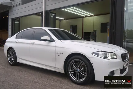 BMW F10 520D M 에어로 다이나믹 프로 휠 상처 수리 후, 고스트 크롬 휠도색 그리고 블루 캘리퍼 도색. / 용인 처인구