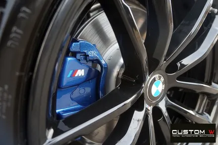 BMW G30 520D 블랙 유광 휠도색 + 블루 캘리퍼 도색 / 용인 처인구