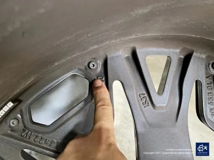 BMW iX50 휠수리 후 블랙유광 휠도색 / 용인 처인구
