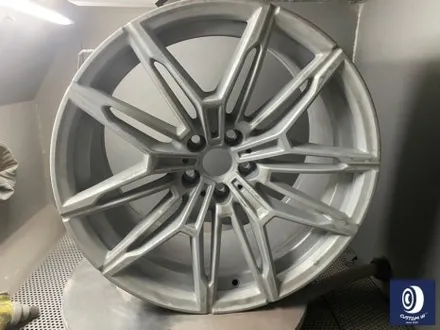 BMW G87 M2 정품 930M 앞 19인치 뒤 20인치 하이그로시 블랙 (검정 유광) 휠도색 + 레드 캘리퍼 도색 / 용인 처인구