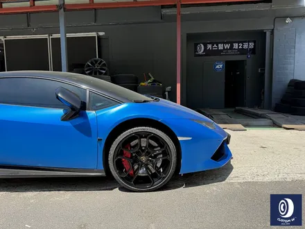 람보르기니 우라칸 LP610 조수석 앞 휠 상처 수리 후, 하이그로시 블랙 휠 복원 도색 / 용인 처인구