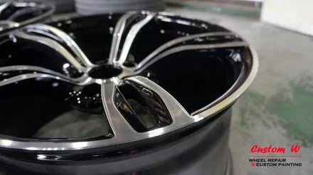 BMW 640D 차량에 장착 중인 잘못된 휠 수리이력의 M5 휠 다이아몬드컷팅 휠수리로 블랙 폴리시 휠 만들기! / 용인 처인구