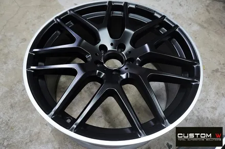 벤츠 GLE63 AMG 휠 상처 수리 후 무광블랙실버 투톤 휠 + 카본 세라믹 골드 캘리퍼 도색 / 용인 처인구