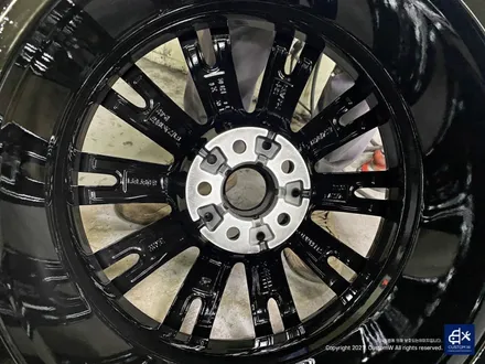 부식도 제거하고...BMW G20 320i 휠수리 후 블랙유광 휠도색 + 블루 캘리퍼 도색 / 용인 처인구