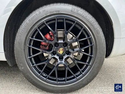 포르쉐 마칸 GTS 휠수리 후 젯블랙 휠도색 / 용인 처인구
