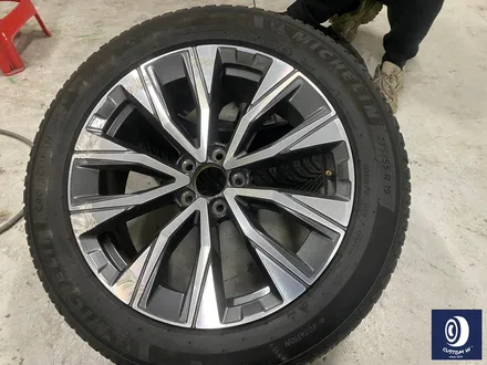 볼보 V90 CC (크로스 컨트리) 휠 상처 수리 후, 블랙 유광 휠도색_ / 용인 처인구