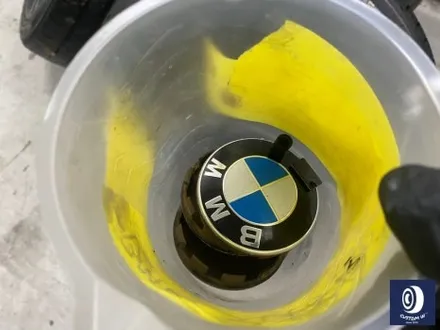 BMW F30 320i 휠도색 불량 재작업 약품 박리 후, 하이그로시 블랙 + 부식 제거 후, 블루 캘리퍼 도색 + 허브 방청 코팅 / 용인 처인구