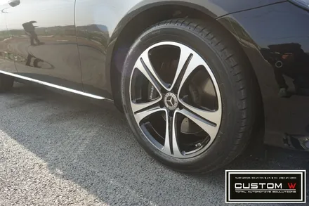 벤츠 W213 E300 아방가르드 다이아몬드컷팅 휠수리로 블랙폴리쉬 휠 만들기 그리고 캘리퍼도색. / 용인 처인구