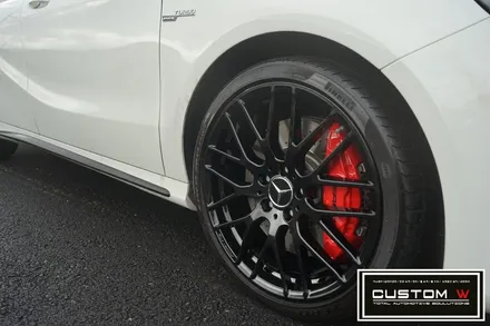 벤츠 A45 AMG 레드 캘리퍼도색, 블랙유광 휠도색. / 용인 처인구
