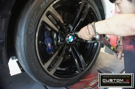 잘못된 휠수리로 고생하신 고객분.. BMW F80 M3 437M 휠복원 작업. / 용인 처인구