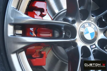 BMW F10 520D 고스트 크롬 휠도색, 레드 캘리퍼 도색. / 용인 처인구