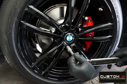 BMW 6GT 620d 블랙유광 휠 도색 + 레드 캘리퍼 도색 / 용인 처인구