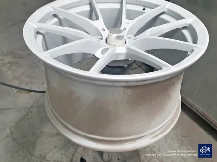 BMW F80 M3 763M 휠도색 불량 재작업 약품 박리 후 페라리 골드 유광 휠도색 / 용인 처인구