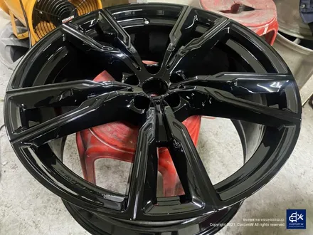 BMW X6 M50d 747M 22인치 블랙유광 휠도색 + 애시드 그린 캘리퍼 도색 / 용인 처인구