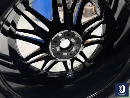 유니크한 차량_!! / BMW G99 M5 투어링 제트 블랙 / 하이그로시 블랙 (검정 유광) 휠 도색 / 용인 처인구
