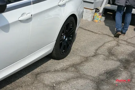 블랙유광 휠도색을 한 SUV와 승용차량.(JEEP 체로키,BMW 3 E90) / 용인 처인구