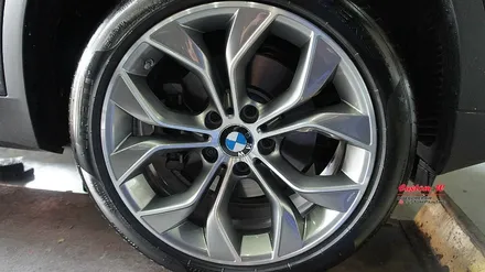 올바른 다이아몬드컷팅 휠수리로 BMW X4의 휠을 복원 하였습니다. by 커스텀W / 용인 처인구