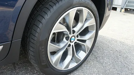 신차급 BMW X3차량 휠에 상처로 가슴에도 상처가.. 하지만 휠도 마음도 모두 수리를! / 용인 처인구