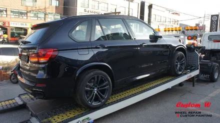 BMW X5 신차 고객분의 요청에 맞춘 휠도색과 M퍼포먼스브레이크 컬러로 캘리퍼도색. / 용인 처인구
