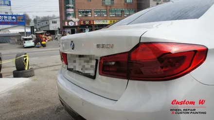 BMW 신형 5시리즈 G30 530I의 신차 구경하기 그리고 블랙유광 휠도색(달라진 PCD와 허브 사이즈). / 용인 처인구