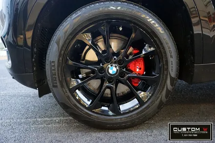 BMW X5 30D 블랙 유광 휠도색 + 레드 캘리퍼도색. / 용인 처인구