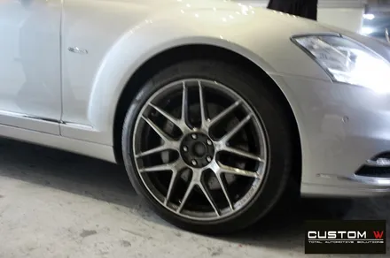 벤츠 W221 S500 기존 잘못된 휠수리 도색 이력 약품 박리 후 하이퍼 실버 휠도색 / 용인 처인구